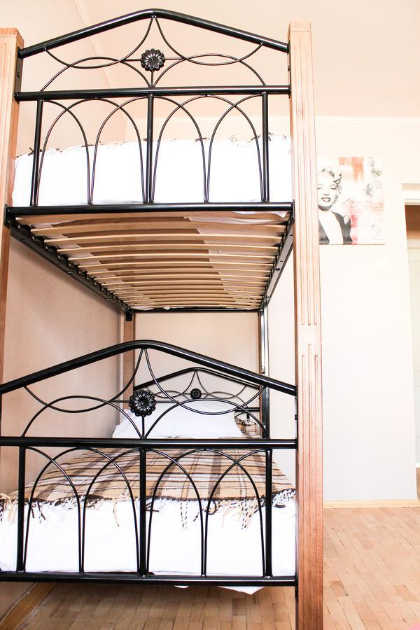 A&S Hostel Minskiy Kiev Eksteriør billede