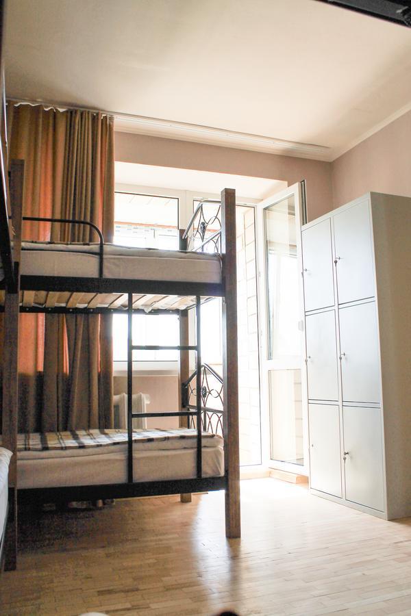 A&S Hostel Minskiy Kiev Eksteriør billede