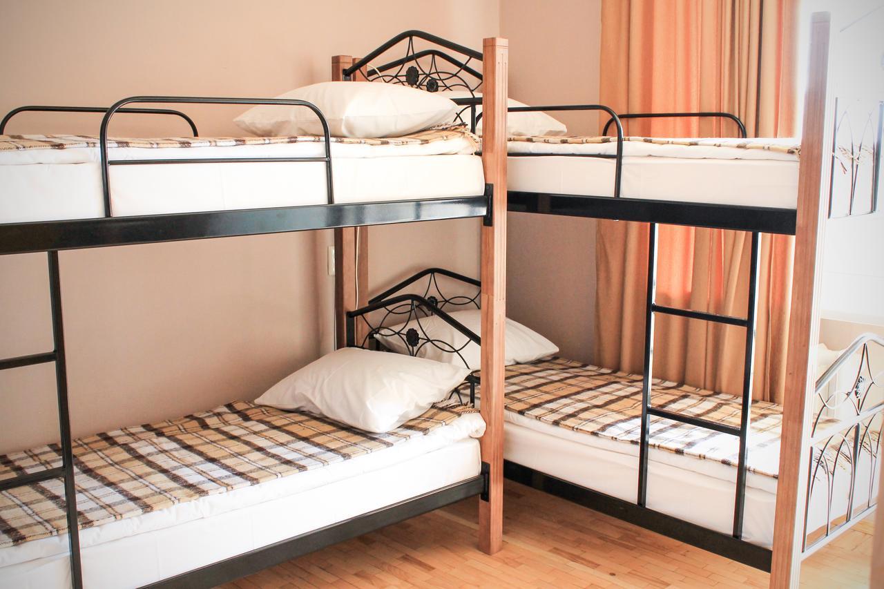 A&S Hostel Minskiy Kiev Eksteriør billede