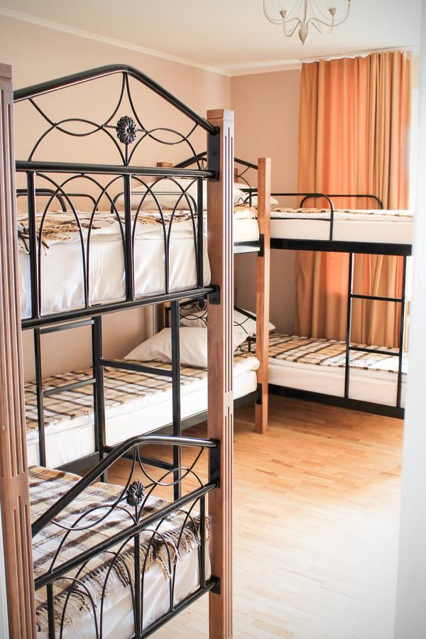 A&S Hostel Minskiy Kiev Eksteriør billede
