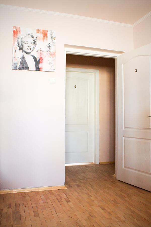 A&S Hostel Minskiy Kiev Eksteriør billede