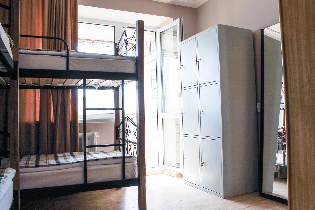 A&S Hostel Minskiy Kiev Eksteriør billede