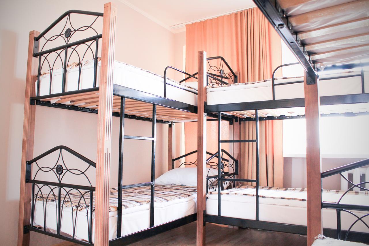 A&S Hostel Minskiy Kiev Eksteriør billede